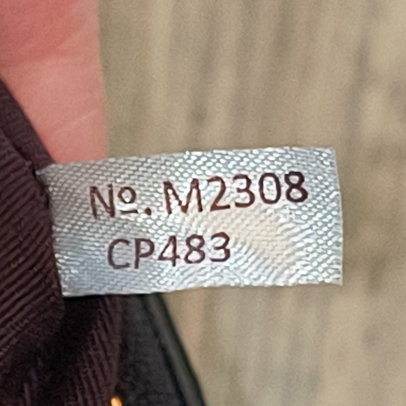 COACH Corner Zip Wristlet wallet - Picture 3 of 6